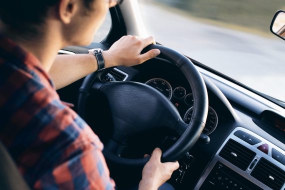 Kredyt czy leasing – co bardziej się opłaca Twojej firmie?